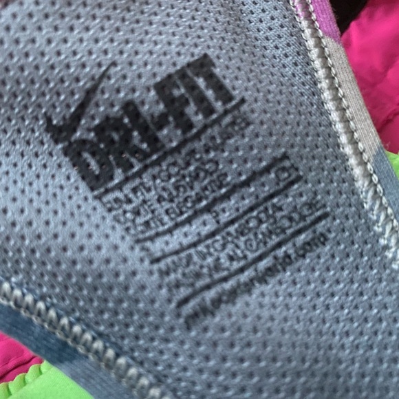 Nike Women’s Dry Fit Tank: size small - Picture 4 of 4